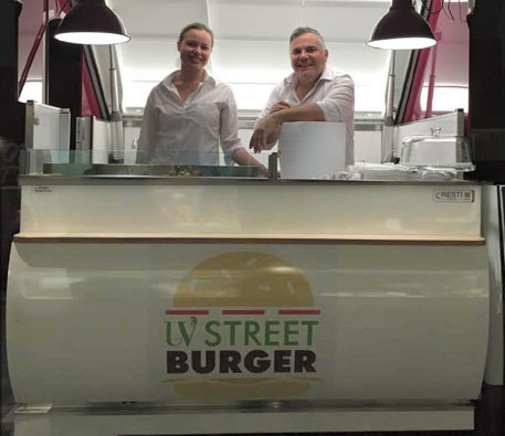 Allestimento Ape Hamburgeria Vegana